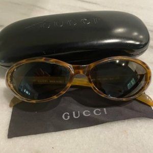 Vintage Y2K Gucci Havana Tort Sunglasses 1187/S
